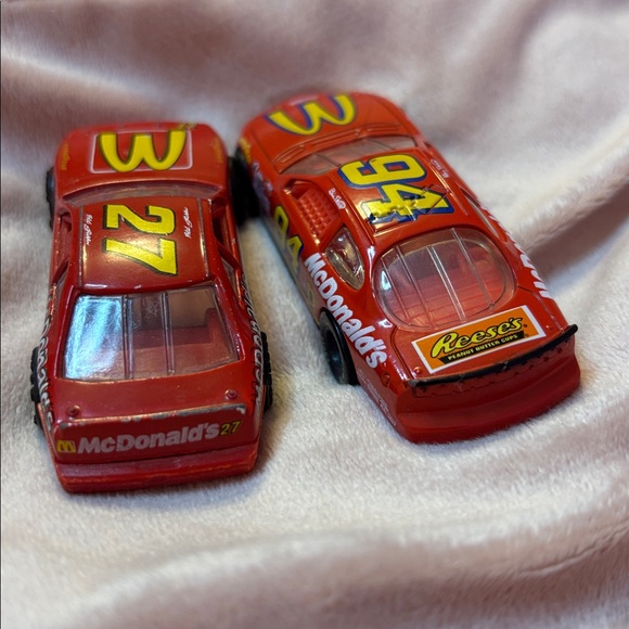 Two Vintage McDonald’s Collectible Die Cast NASCAR Racing Cars 94 & 27 - Picture 7 of 14